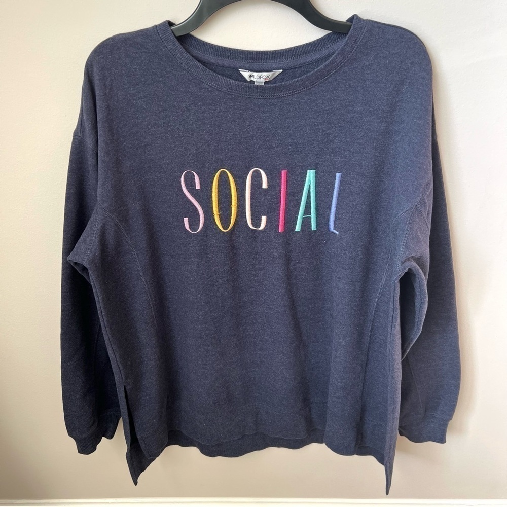 Wildfox SOCIAL Statement Sweatshirt Side Slit Comfort Loungewear Casual Navy L - Picture 2 of 8